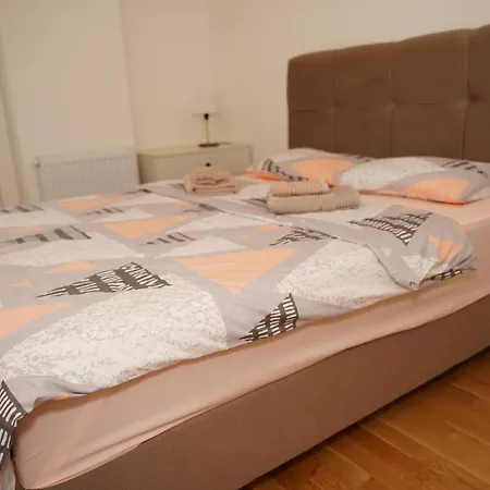 Appartement Vlad's *